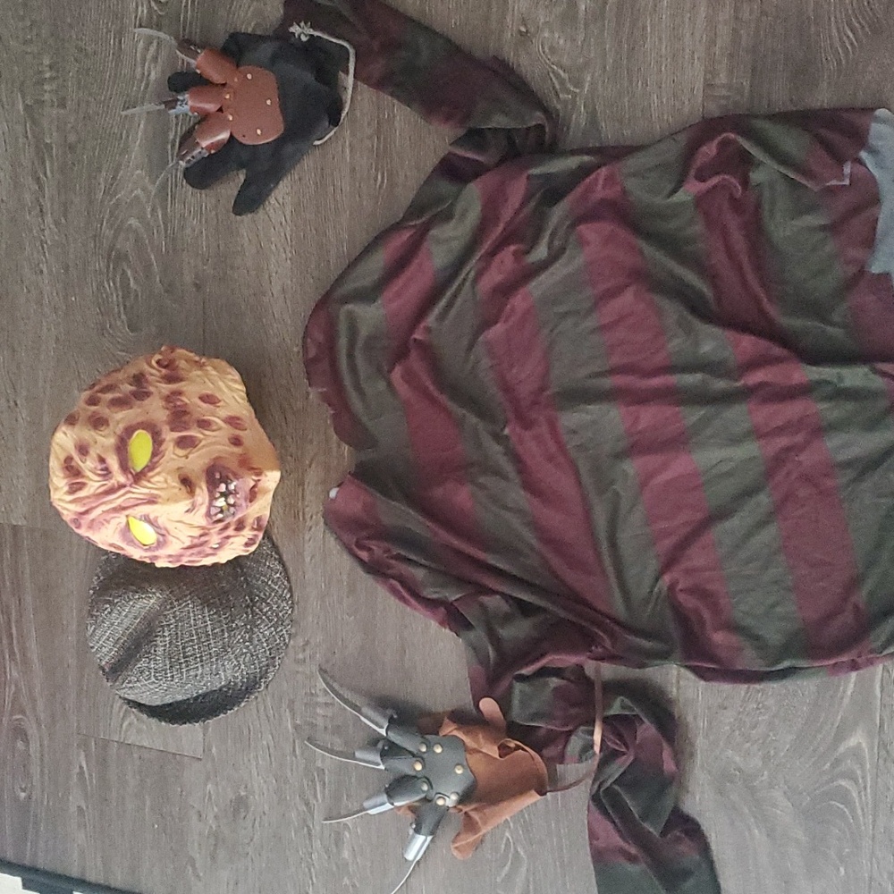 Nightmare on Elm Street Freddy Krueger Halloween Costume 🎃